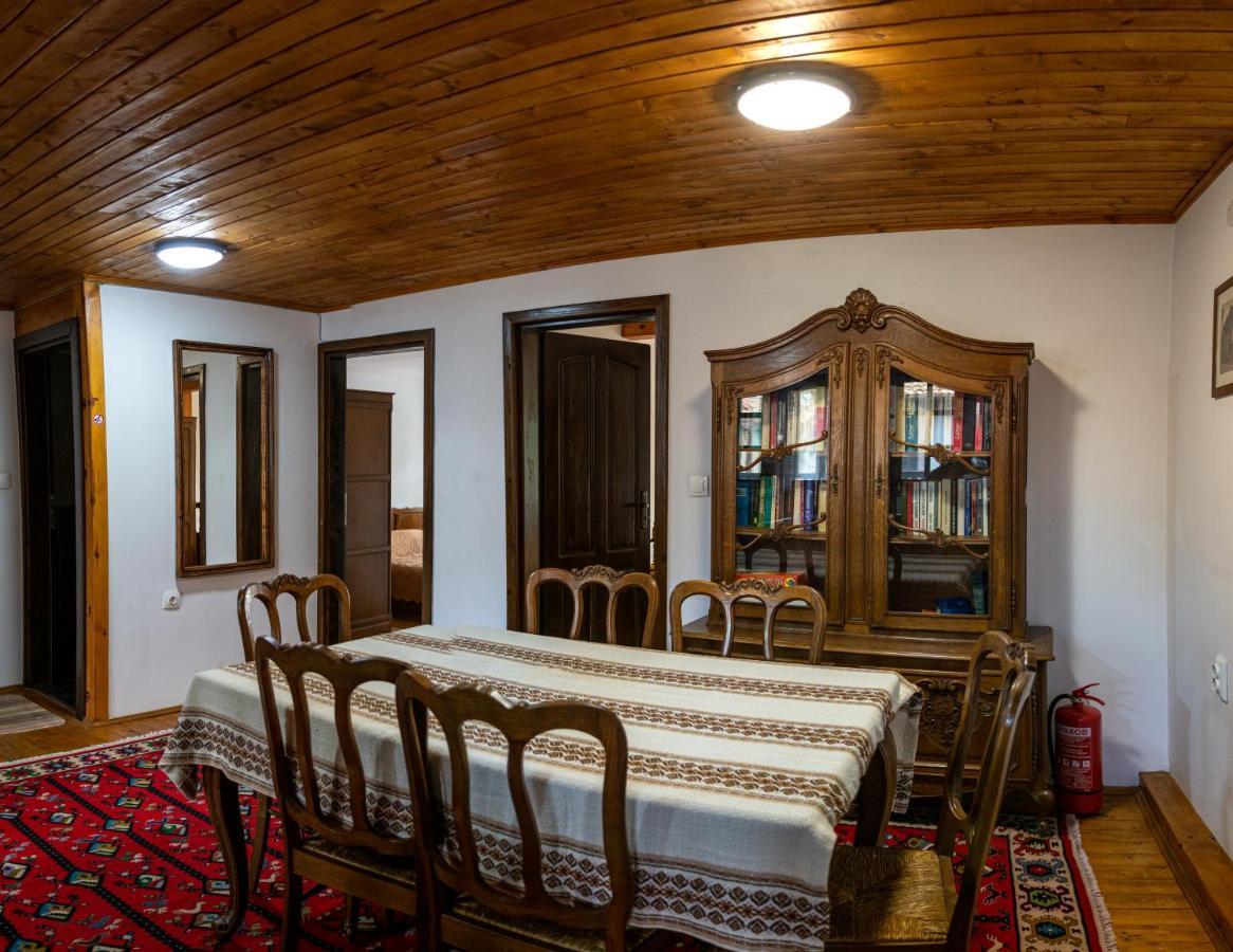 Razsukanova House , Разсукановата Къща Elena Dış mekan fotoğraf